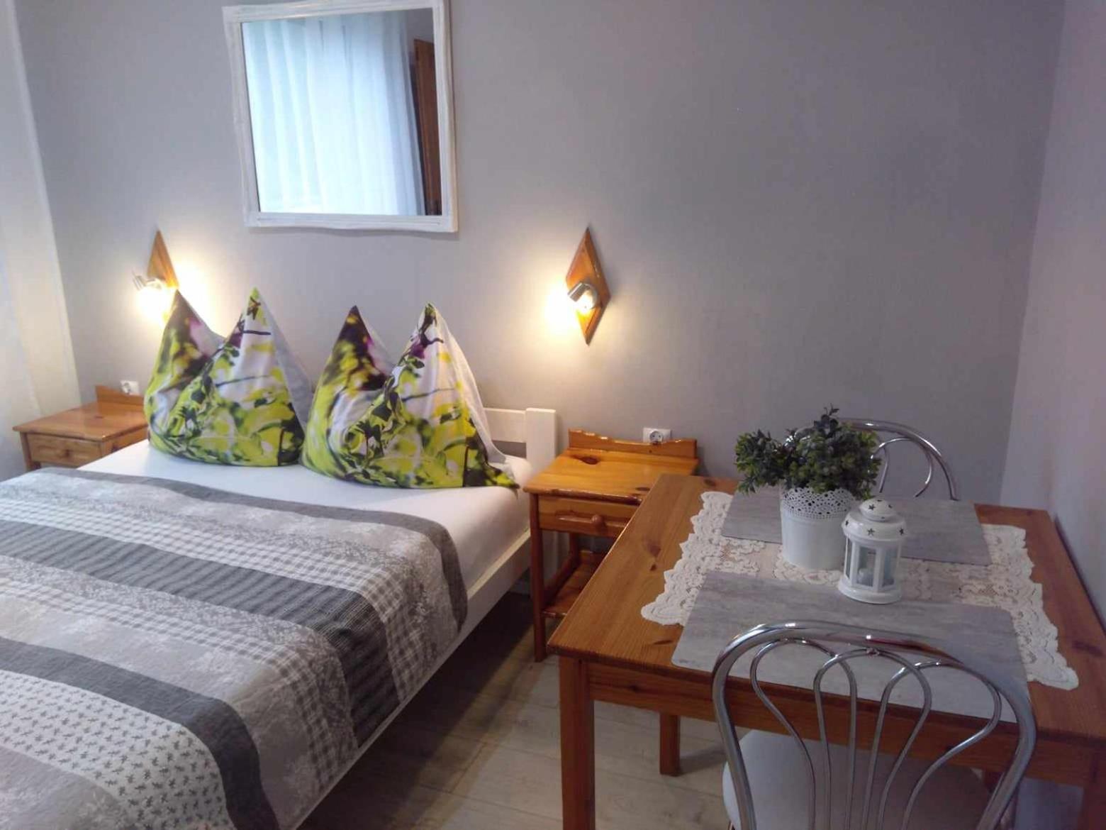 Jarek Apartment โปเบียโรโว ภายนอก รูปภาพ