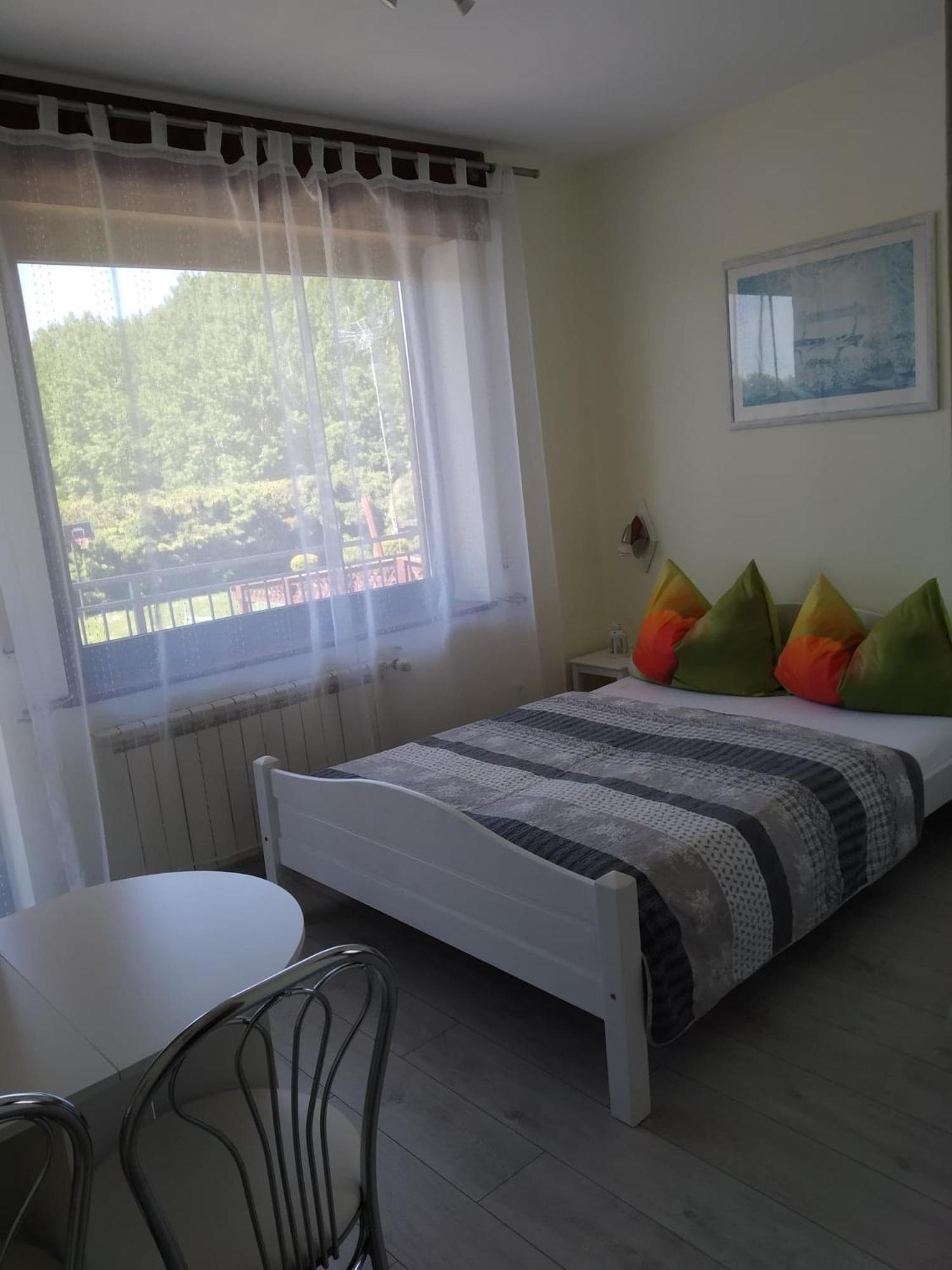 Jarek Apartment โปเบียโรโว ภายนอก รูปภาพ
