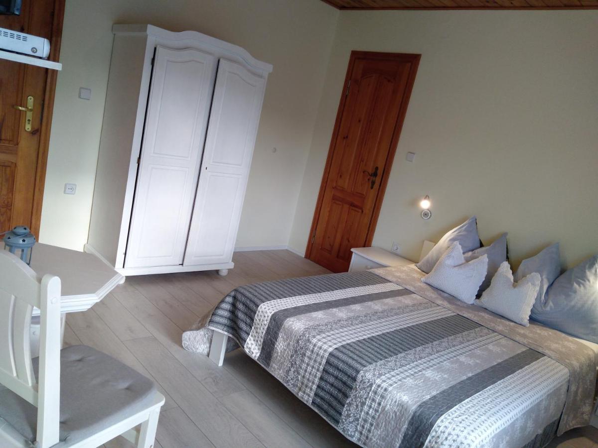 Jarek Apartment โปเบียโรโว ภายนอก รูปภาพ