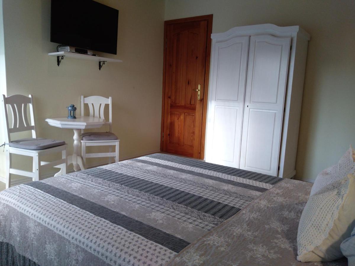 Jarek Apartment โปเบียโรโว ภายนอก รูปภาพ