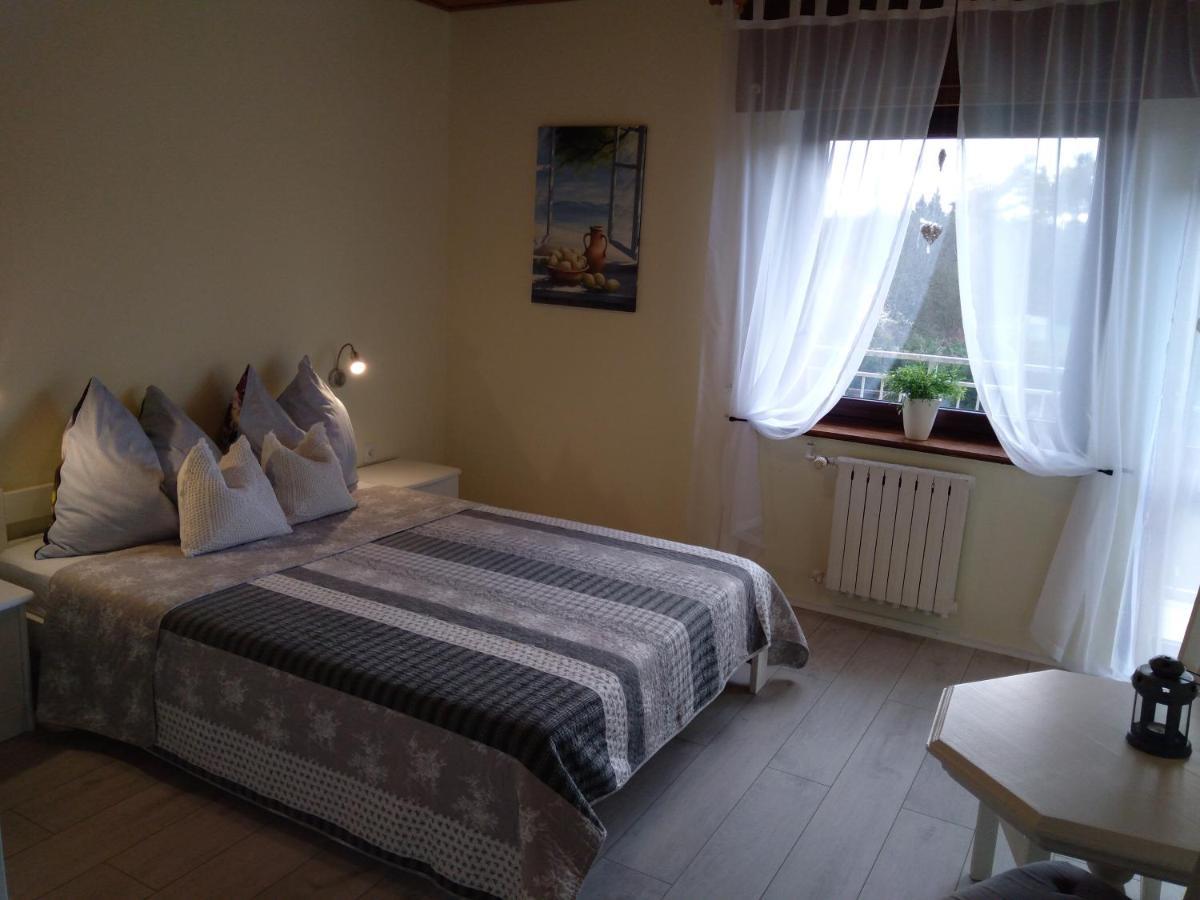 Jarek Apartment โปเบียโรโว ภายนอก รูปภาพ